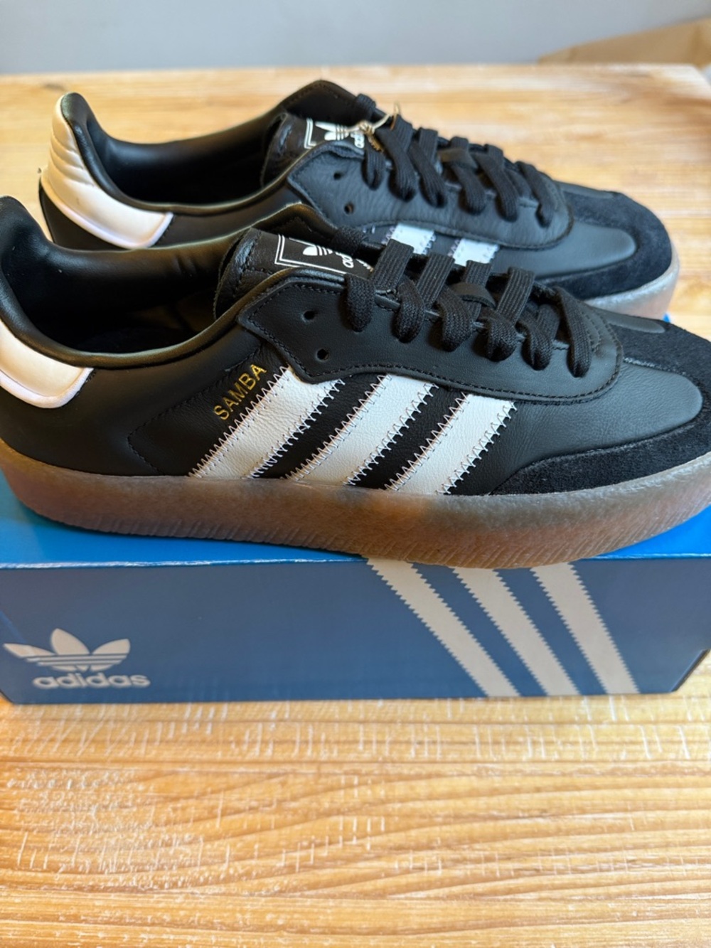 adidas Original Samba inspired Sambae Women’s 8.5